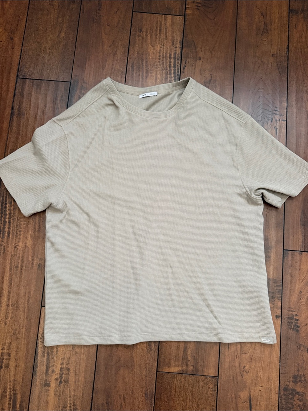 Zara- Men's Beige Short Sleeve Crewneck Shirt